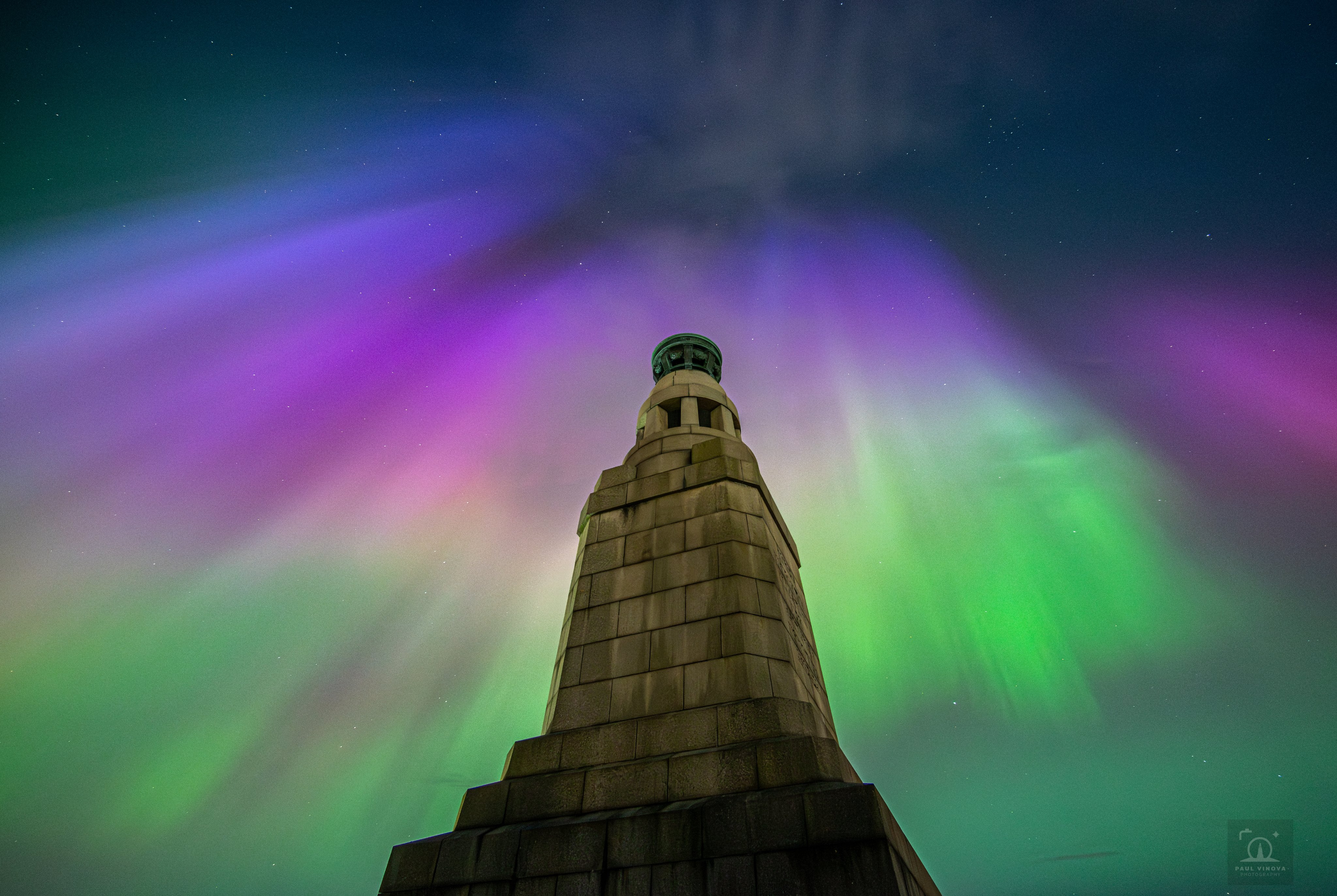 Dundee Law Aurora