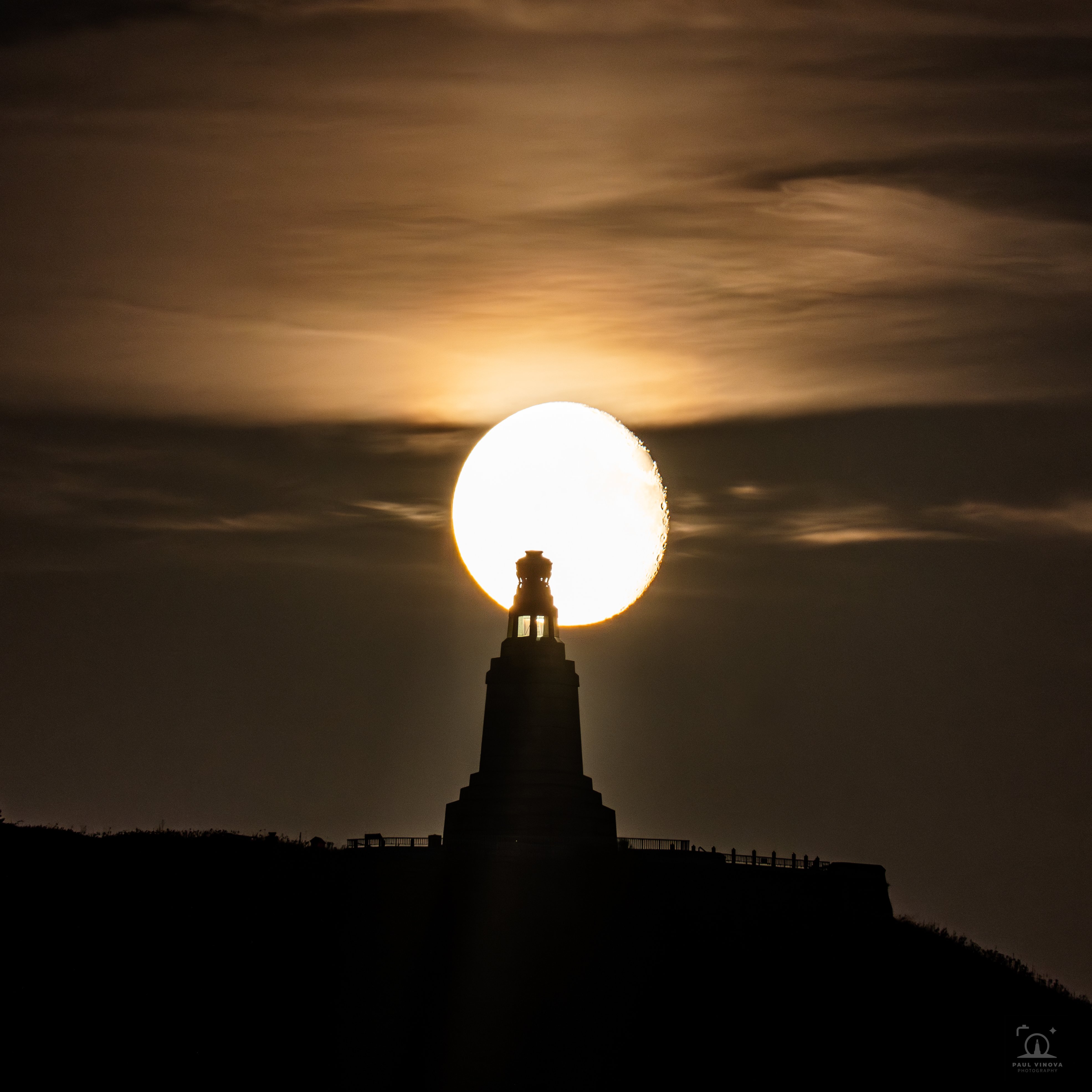 Dundee Law Moonrise